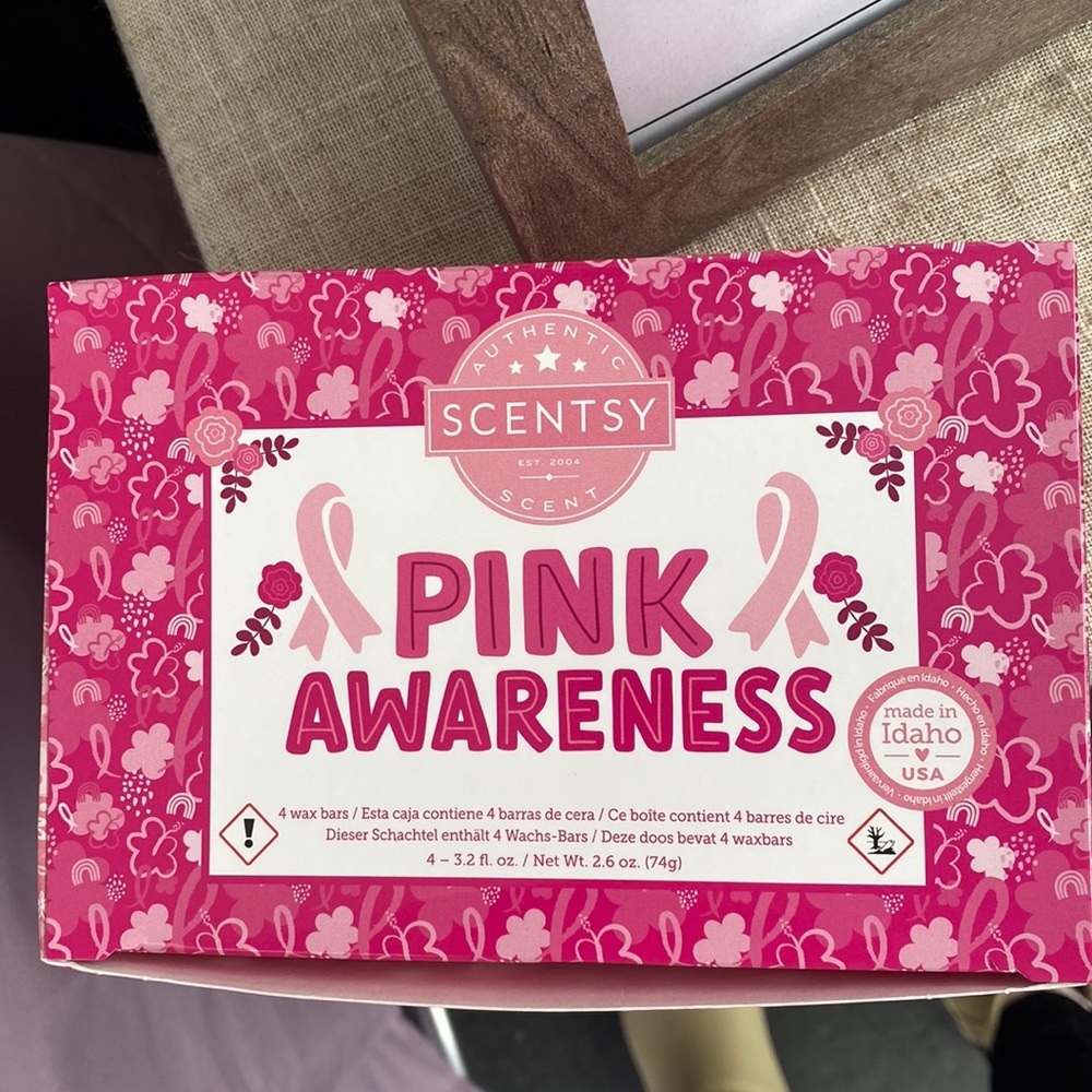 Scentsy Brest Cancer awareness Bars box include all 4 bars